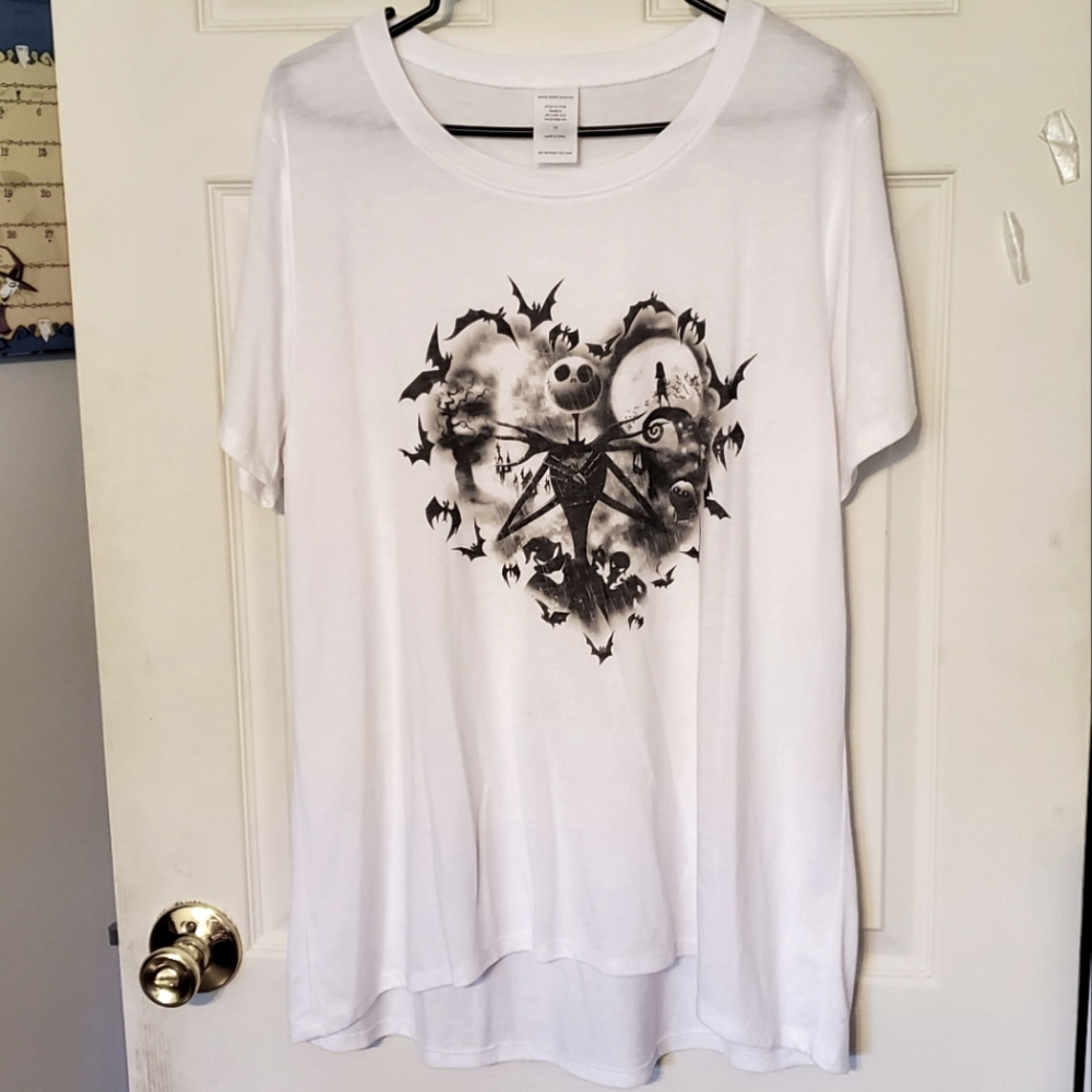 1x Nightmare Before Christmas Love Heart Shirt nwot Disney
